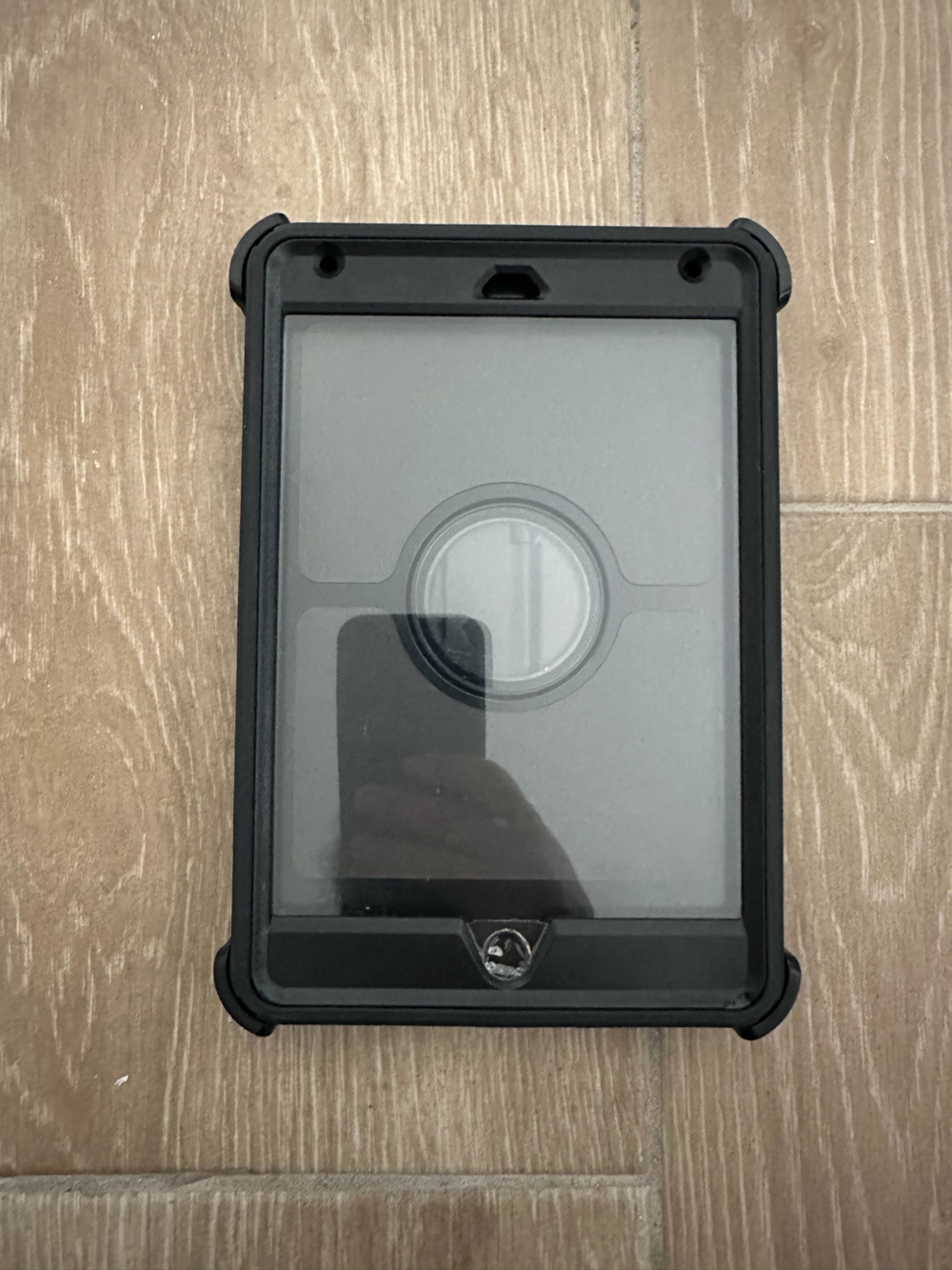 iPad mini 4 black otterbox case some mild wear shown